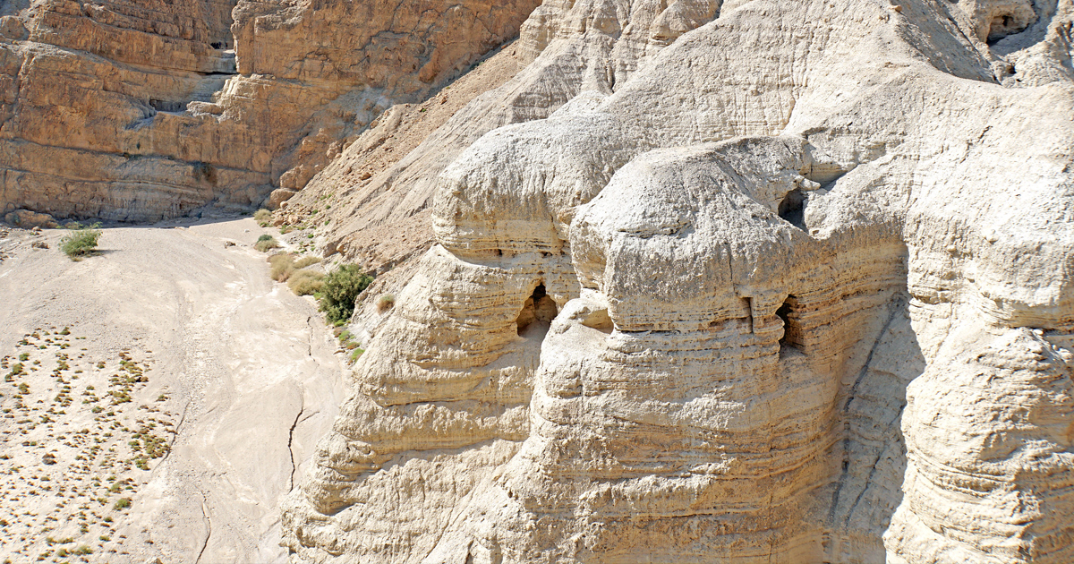 The Dead Sea Swords Could Help Us Better Understand The Roman Empire ...